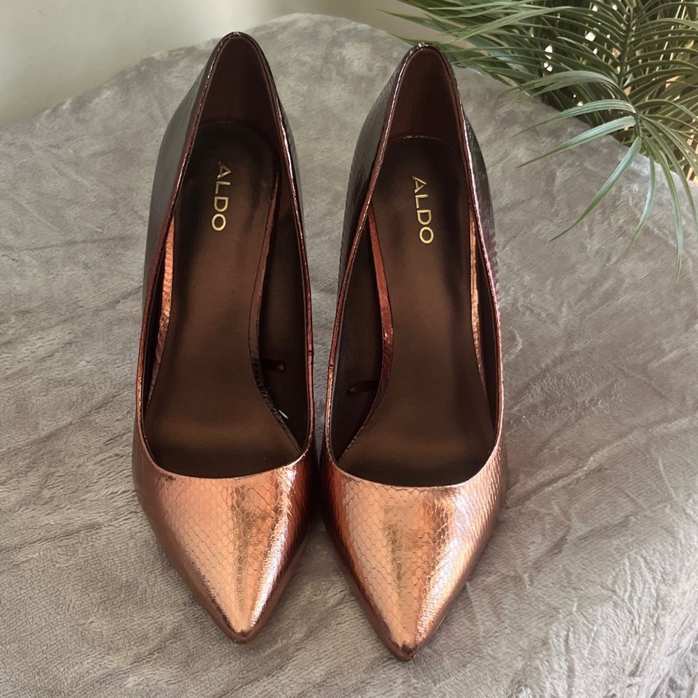 Aldo Ombre Shiny Copper Heels Size 10M